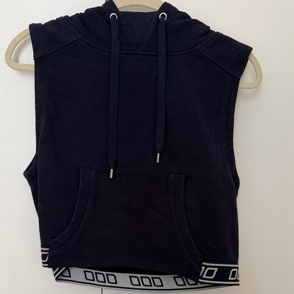 Lorna Jane Navy Sleeveless Hoodie